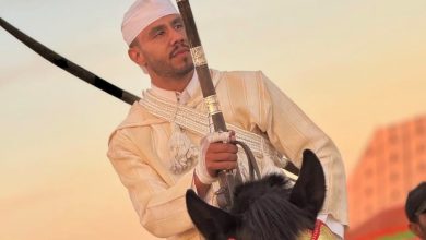صورة «رضوان المجذوب.. مقدم شاب يعيد وهج التبوريدة إلى سيدي بنور»